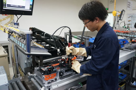 液压式举升机维修升降机定制海口市高空升降设备工业平台天津市启运四柱举升机(图1)